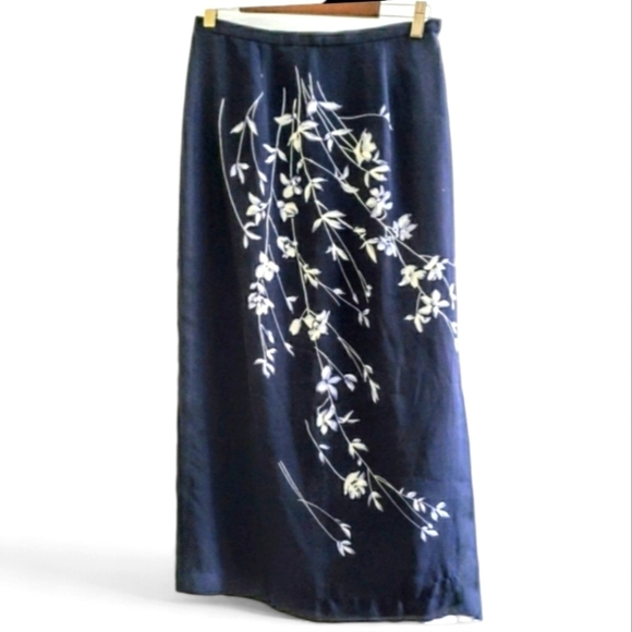 Vintage Josephine Chaus Navy and white floral maxi skirt Size 8 - Picture 1 of 10